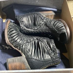 FreeBird Bela Sandal